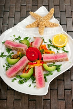 Tuna fish with vegetables