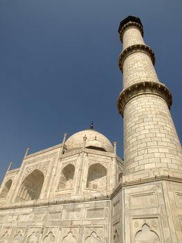 Beautiful white marble of Taj Mahal and minaret