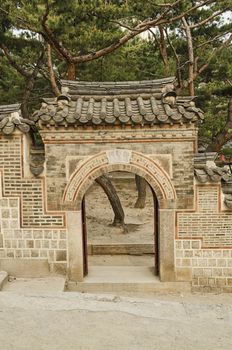 traditional architecture detail in seoul south korea palace