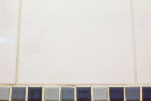 Pattern tiles in the bathroom