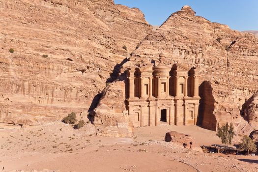 ed dier in ancient nabataeans city of petra, jordan