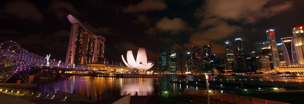SINGAPORE - JAN 1: The Panorama view of Marina Bay waterfront Jan 1,2012 in Singapore. 