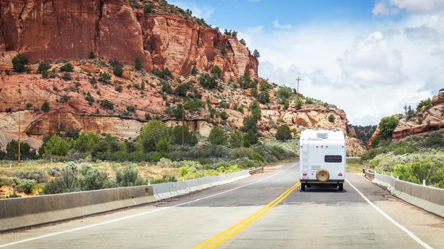 Motorhome on the road to Bryce canyon