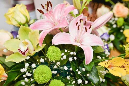 flower bouquet arrangements for wedding reception