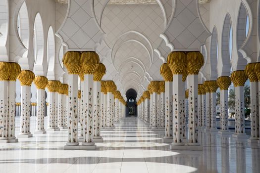 ABU DHABI, UNITED ARAB EMIRATES - JANUARY 18: Sheikh Zayed Grand Mosque, on January 18, 2014 in Abu Dhabi. Grand Mosque is one of the largest mosques in the World