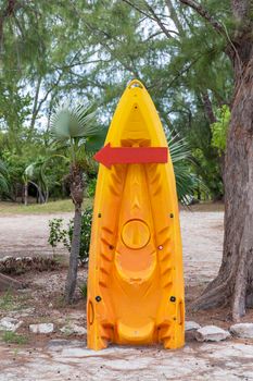 sign, red arrow on a plastic boat showing direction