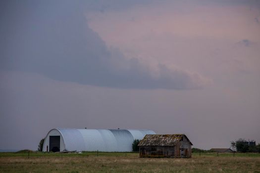 Prairie Storm Canada Summer time clouds warning