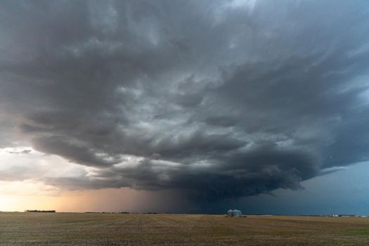 Prairie Storm Canada Summer time clouds warning