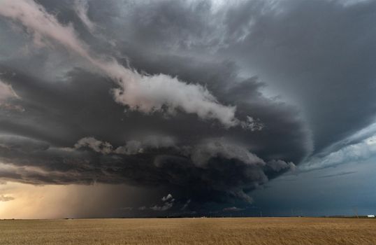 Prairie Storm Canada Summer time clouds warning