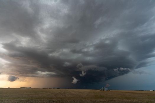 Prairie Storm Canada Summer time clouds warning