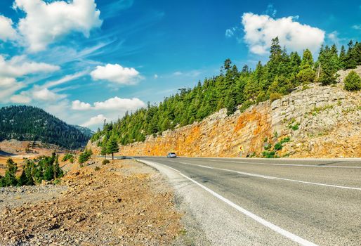 Road in the mountains of Turkey during the day