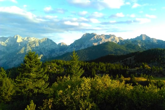 Beautiful picturesque view of the mountains at dawn