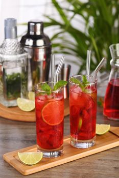 Fresh strawberries combined with fresh juice and tequila. This mojito cocktail is full of vibrant lime, berry and mint aromas. Enjoy your drink