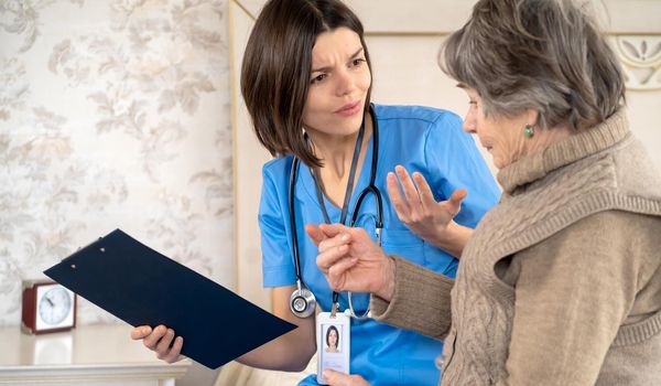 A young nurse takes care of an elderly 80-year-old woman at home, explains the methods of treatment. The pensioner is unhappy and does not understand the dialogue with the conflict.