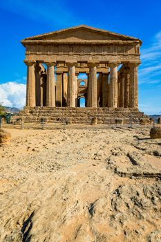 Valley of the Temples (Valle dei Templi), The Temple of Concordia, an ancient Greek Temple built in the 5th century BC, Agrigento, Sicily. Temple of Concordia, Agrigento, Sicily, Italy