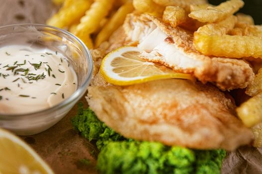 traditional english food shif and chips