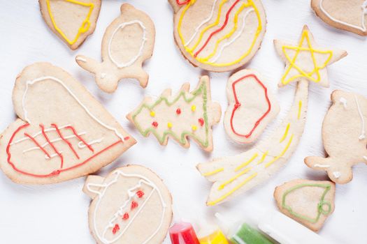 Chaldly gingerbread cookies on the white table