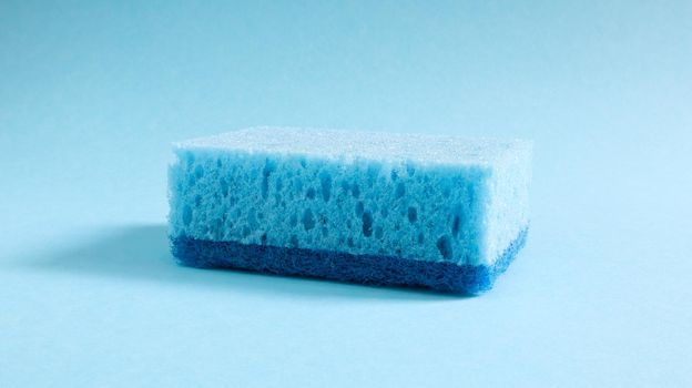 One blue sponge used to wash and erase dirt used by housewives in everyday life. They are made of porous material such as foam. Detergent retention, which allows you to spend it economically.