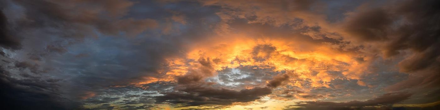 Sky and clouds In the evening