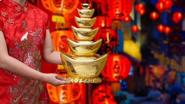 Chinese new year gold ingot (qian)