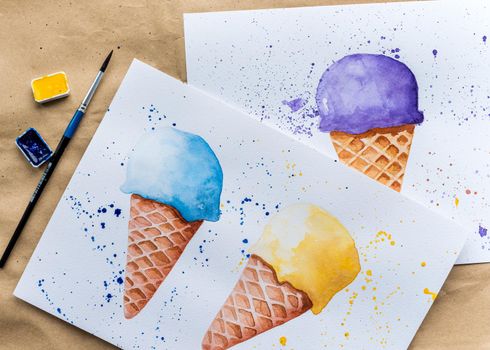 Set of realistic hand drawn delicious ice cream cones
