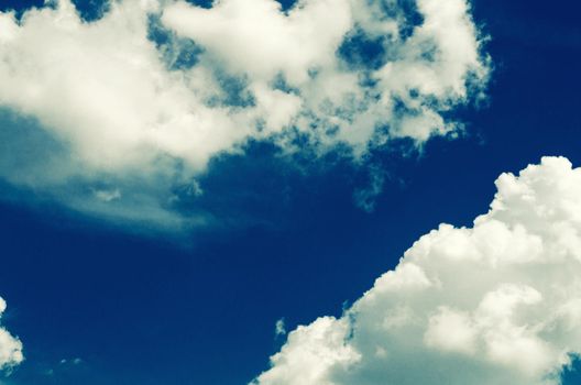 Incredibly wonderful lush cumulus clouds against a blue sky - Image