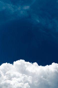 Incredibly wonderful lush cumulus clouds against a blue sky - Image