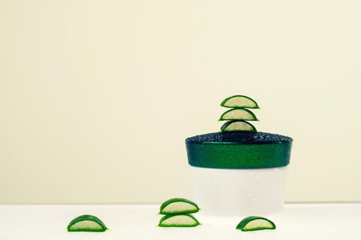 Aloe Vera is a magical tool for skin beauty. The components included in its structure are absolutely unique and irreplaceable - Image Toned