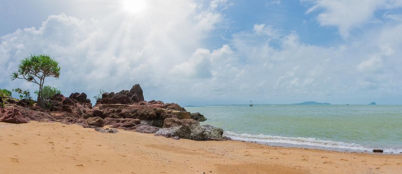 Natural scenery, seashore and rocks