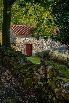 Old village located in the  parish of Rôge on the municipality of Vale de Cambra, district of Aveiro, lost on the slopes of Serra da Freita.