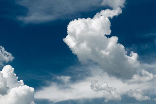 Incredibly wonderful lush cumulus clouds against a blue sky - Image