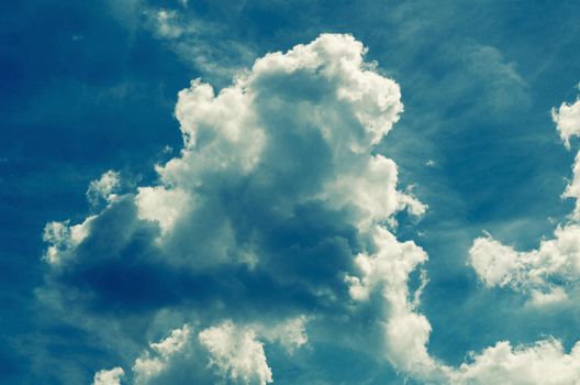 Incredibly wonderful lush cumulus clouds against a blue sky - Image