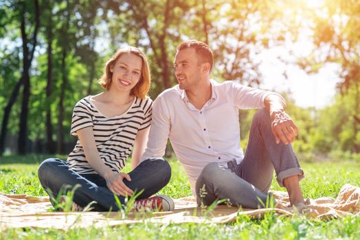 Couple at a picnic in the park. Spending time with a loved one