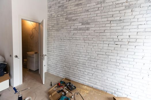 Beautiful White and Bright Bathroom in New Luxury Home. renovation