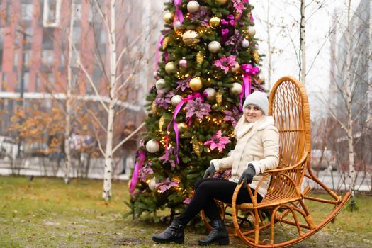 new year's photo zone, a real christmas tree on the street