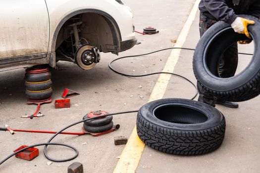 Changing wheel on a car