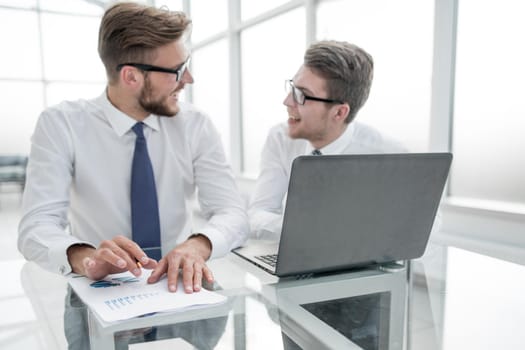 businessman makes notes for a new business project.photo with copy space