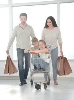 close-knit family goes shopping.photo with copy space