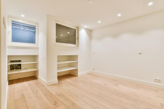 Spacious and bright room with parquet floors