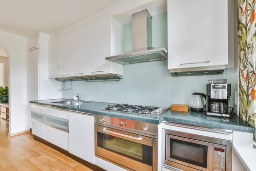 Design of a modern, cozy and compact kitchen