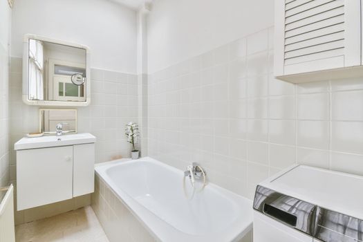 Design of a luxury bathroom in pretty house