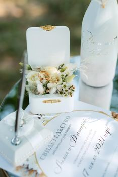 wedding rings with a wedding decor