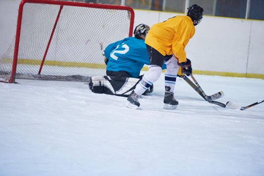 ice hockey sport players comptetition concpet