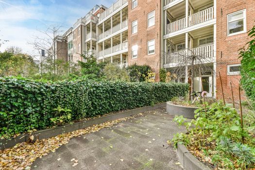 Beautiful view of a residential building yard