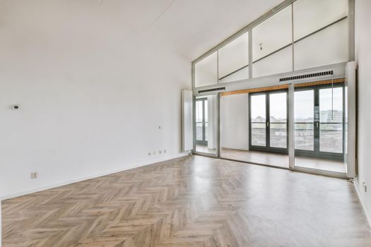 Spacious bright and pretty room with large windows and parquet floor