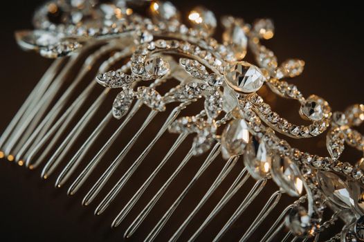 image of a hair clip on the wedding day.