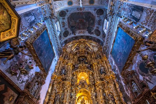 SEVILLE, ANDALUSIA, SPAIN, MAY, 25, 2017 : interiors  of  Santa maria Magdalena church, may 25, 2017, in Seville, andalusia, spain