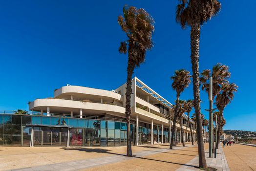 Sète is an important port city in the south-east of France, located in Occitanie. It is bordered by the Thau lagoon, a saltwater lagoon which is home to various animal species. Along a narrow isthmus, the Mediterranean coast of Sète is made up of sandy beaches.