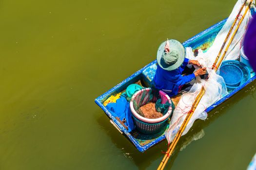 Single people finding to fish