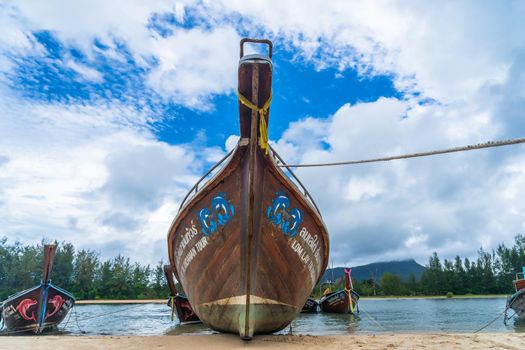 Single local boat trip